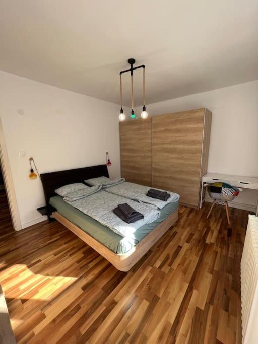 Family Friendly Downtown Apart Sofia Esterno foto